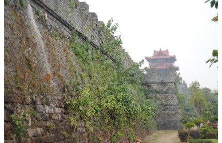 肇庆宋代古城墙怎么去，有什么历史文化
